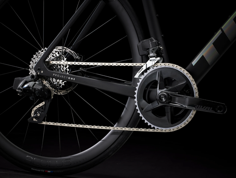 Trek Emonda SLR 6 eTap Carbon Road Bike 2024 in Deep Smoke-9